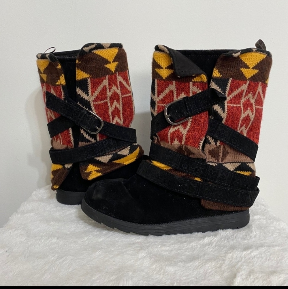 Muk Luks Nikki Black Yellow Red Tan Aztec Boots